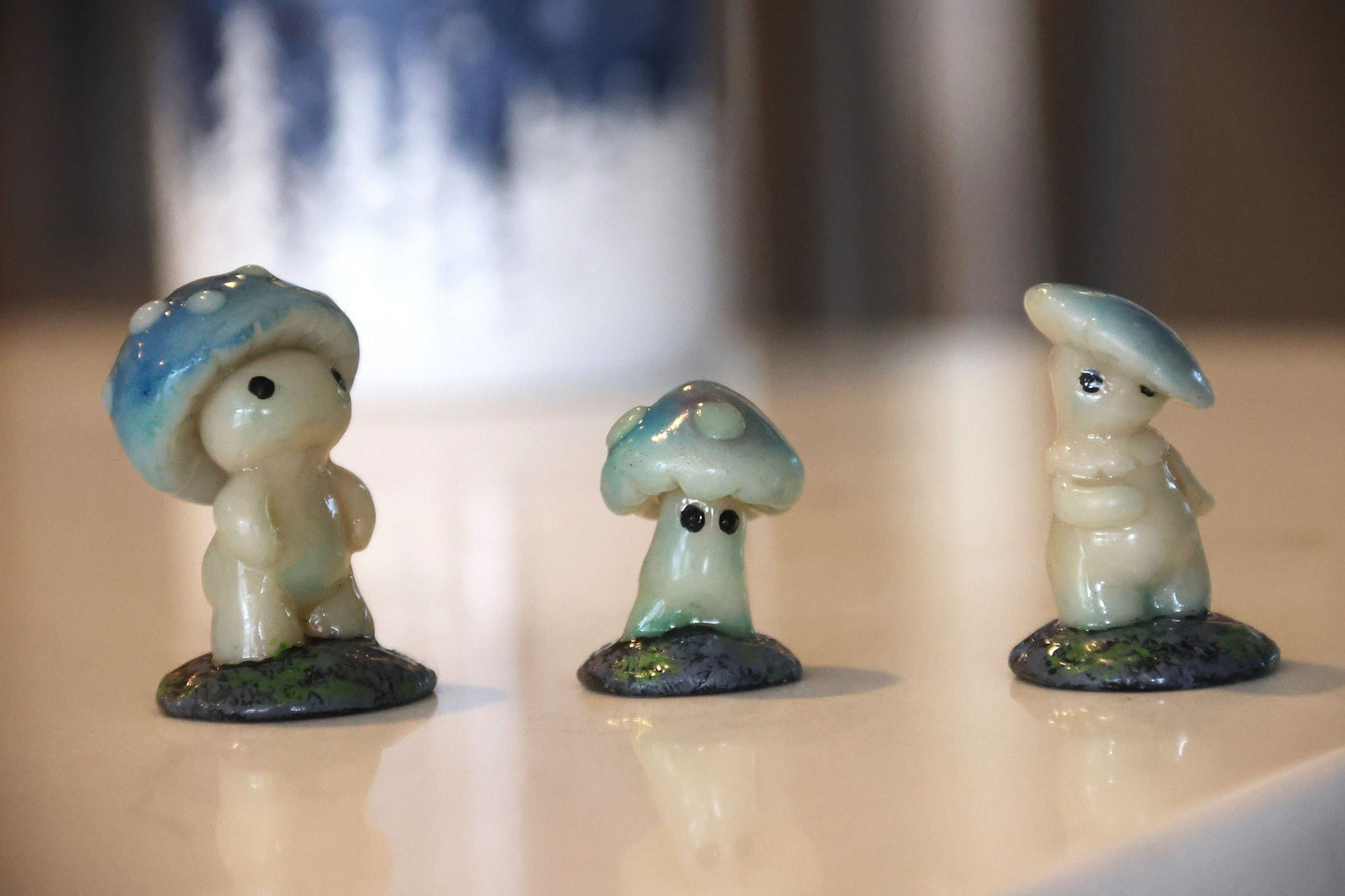 Glowing Shroomen - Blue (Varied)