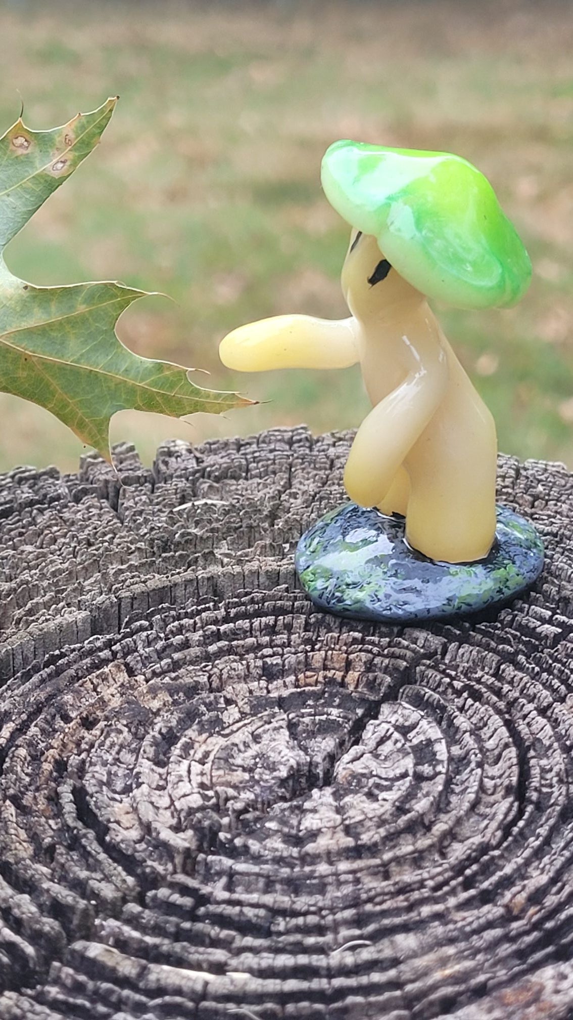 Glowing Shroomen - Green (Varied)