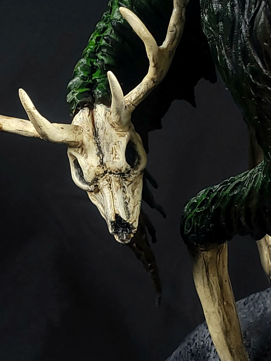 The Elder and the Skuldeer - Master Sculpture