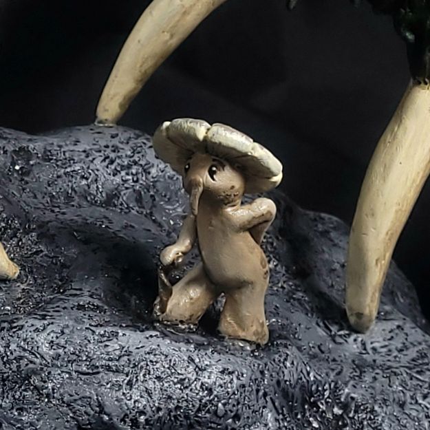 The Elder and the Skuldeer - Master Sculpture