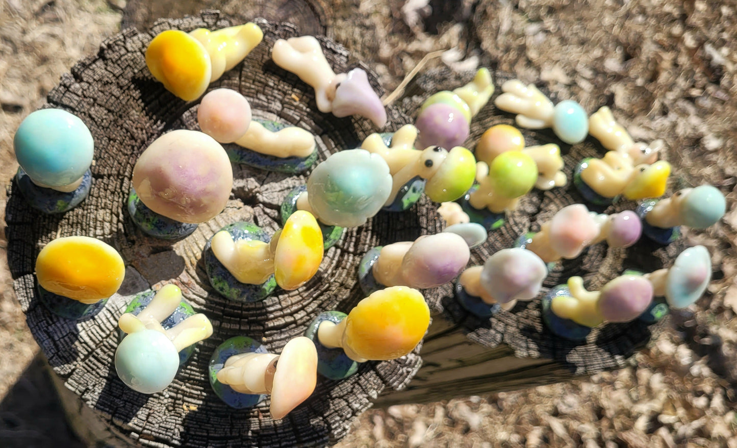 Glowing Shroomen - Green (Varied)