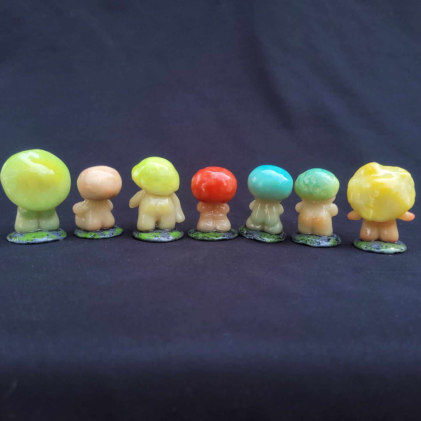 Glowing Shroomen - Green (Varied)
