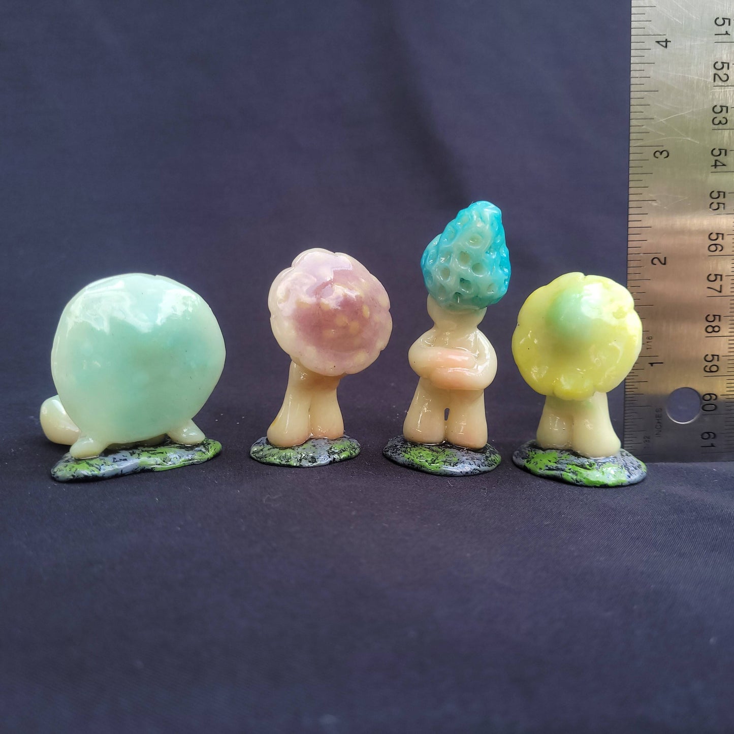 Glowing Shroomen - Green (Varied)