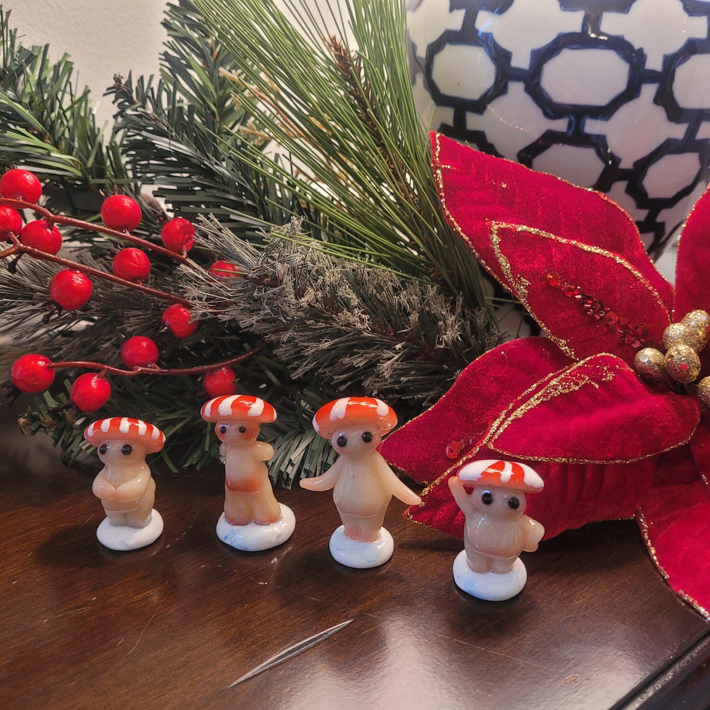 Peppermint Glow Shroomen