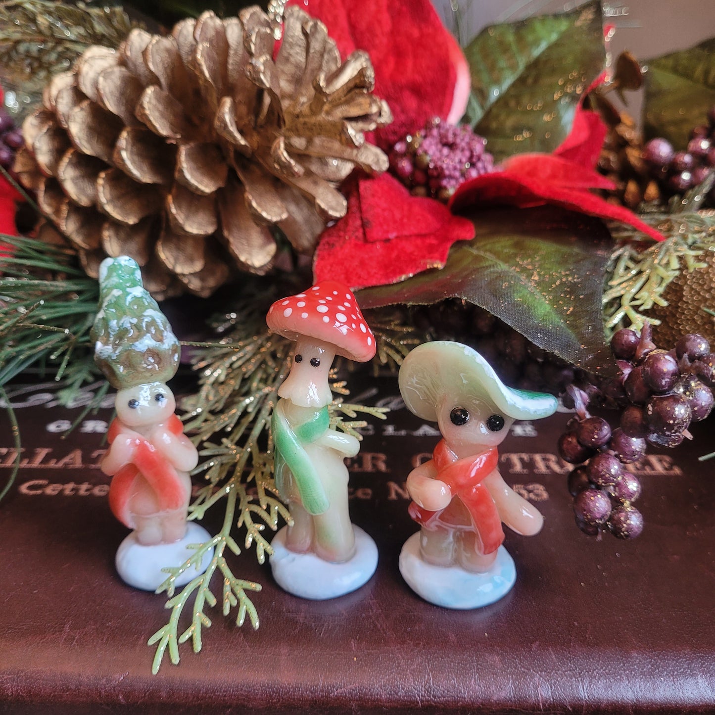 Caroling Glow Shroomen