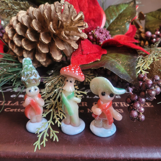 Caroling Glow Shroomen